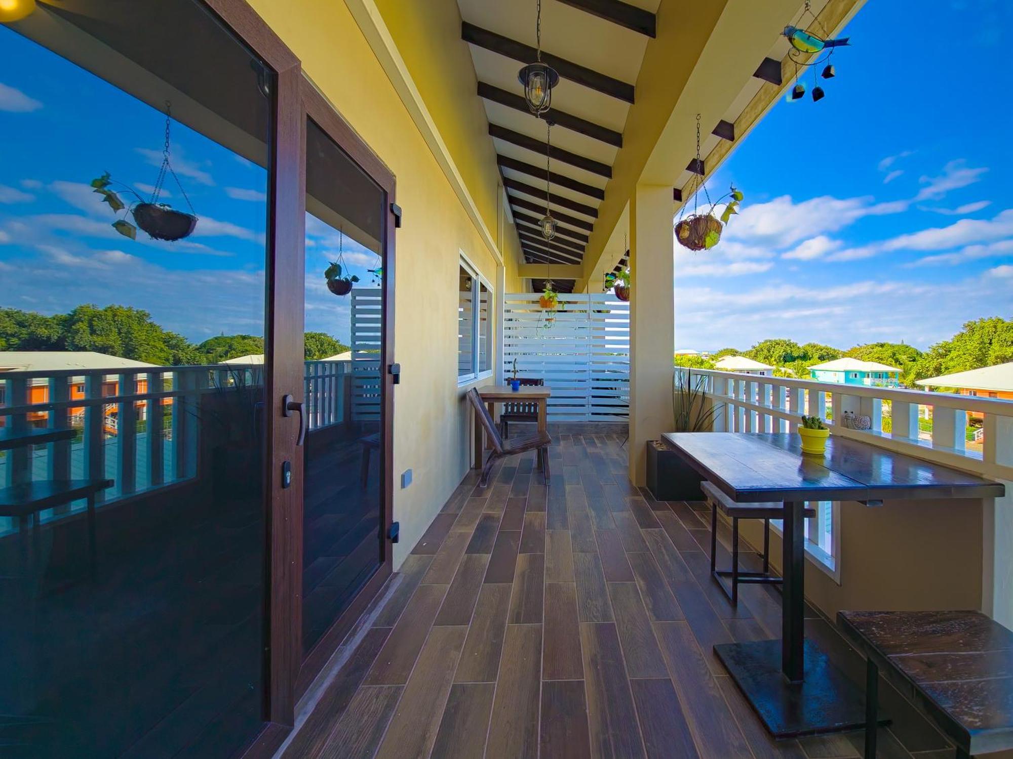 Louis' Apartments Placencia 外观 照片