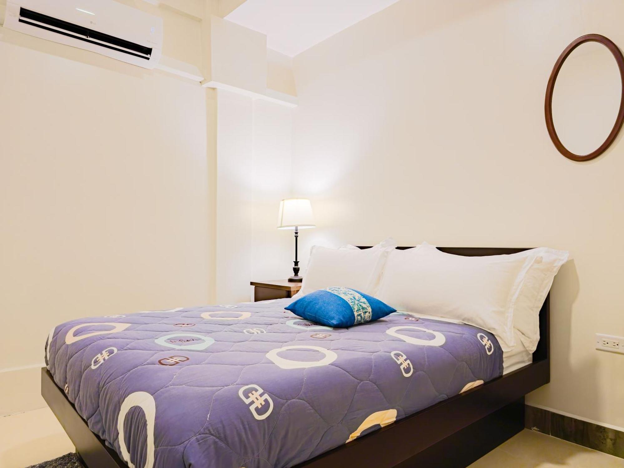Louis' Apartments Placencia 外观 照片