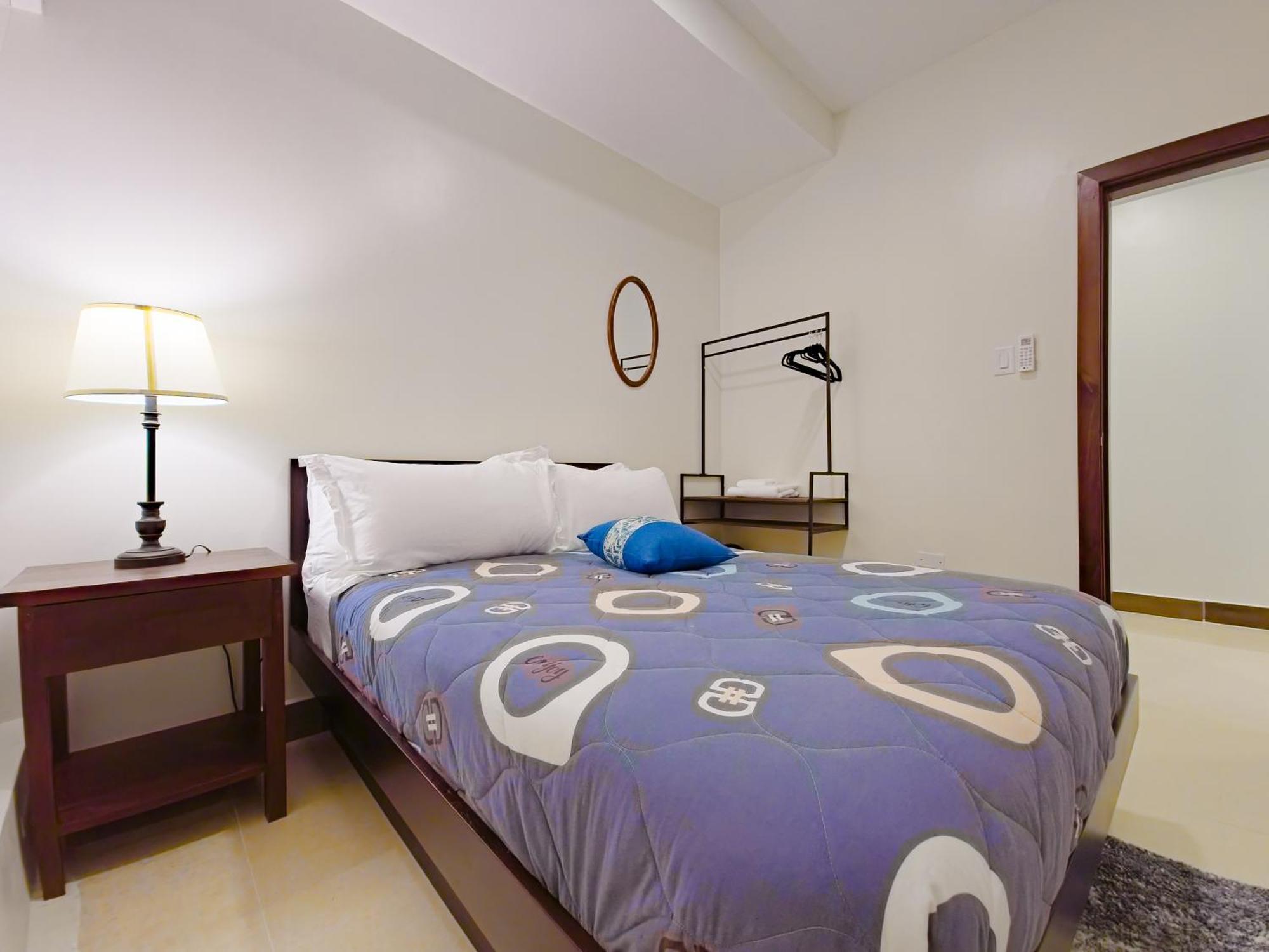 Louis' Apartments Placencia 外观 照片